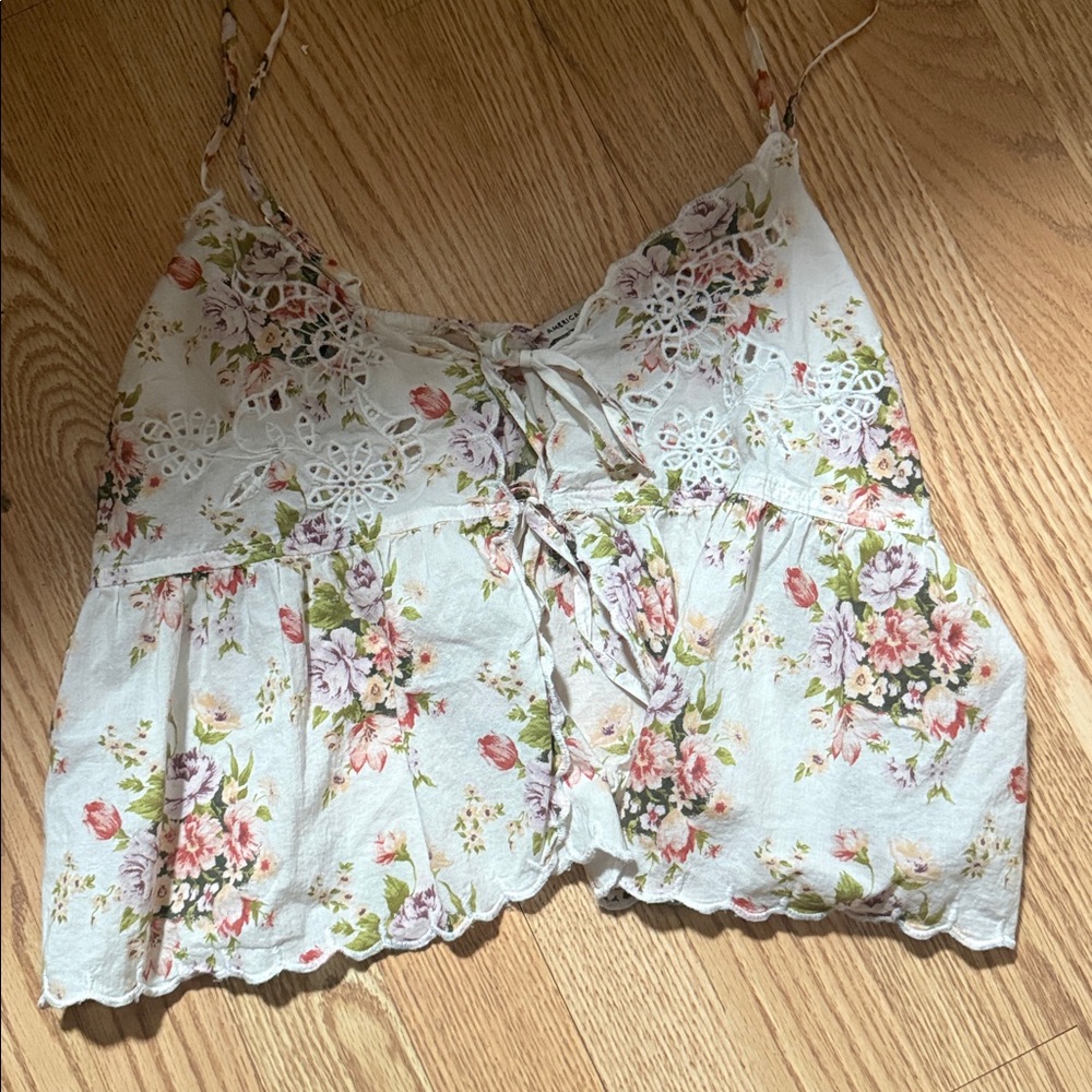 American Eagle Outfitters White Floral Lace Trim Cropped Cami